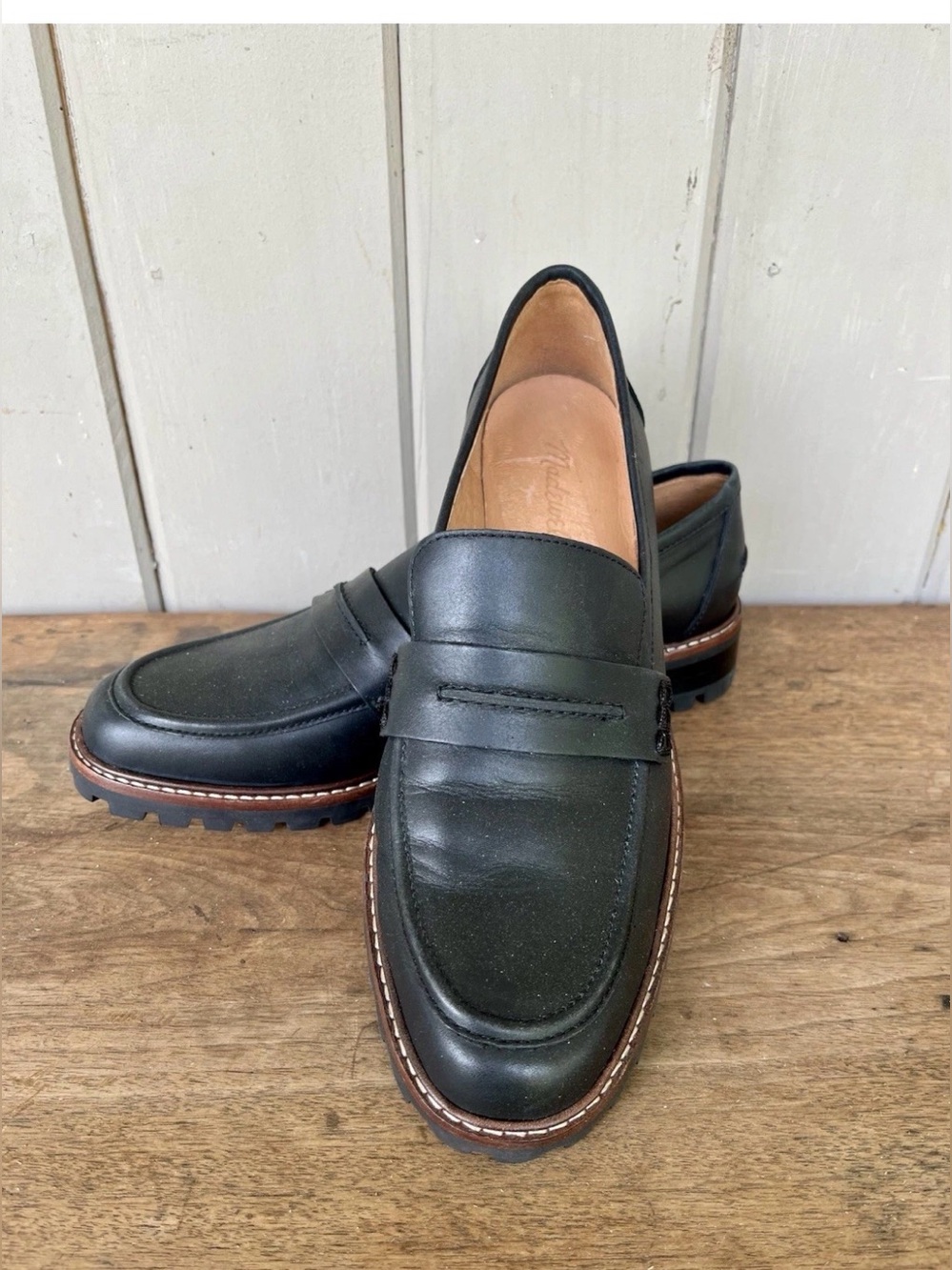 Madewell The Corinne
Lugsole Loafer in True Black
Size 9 NWOT